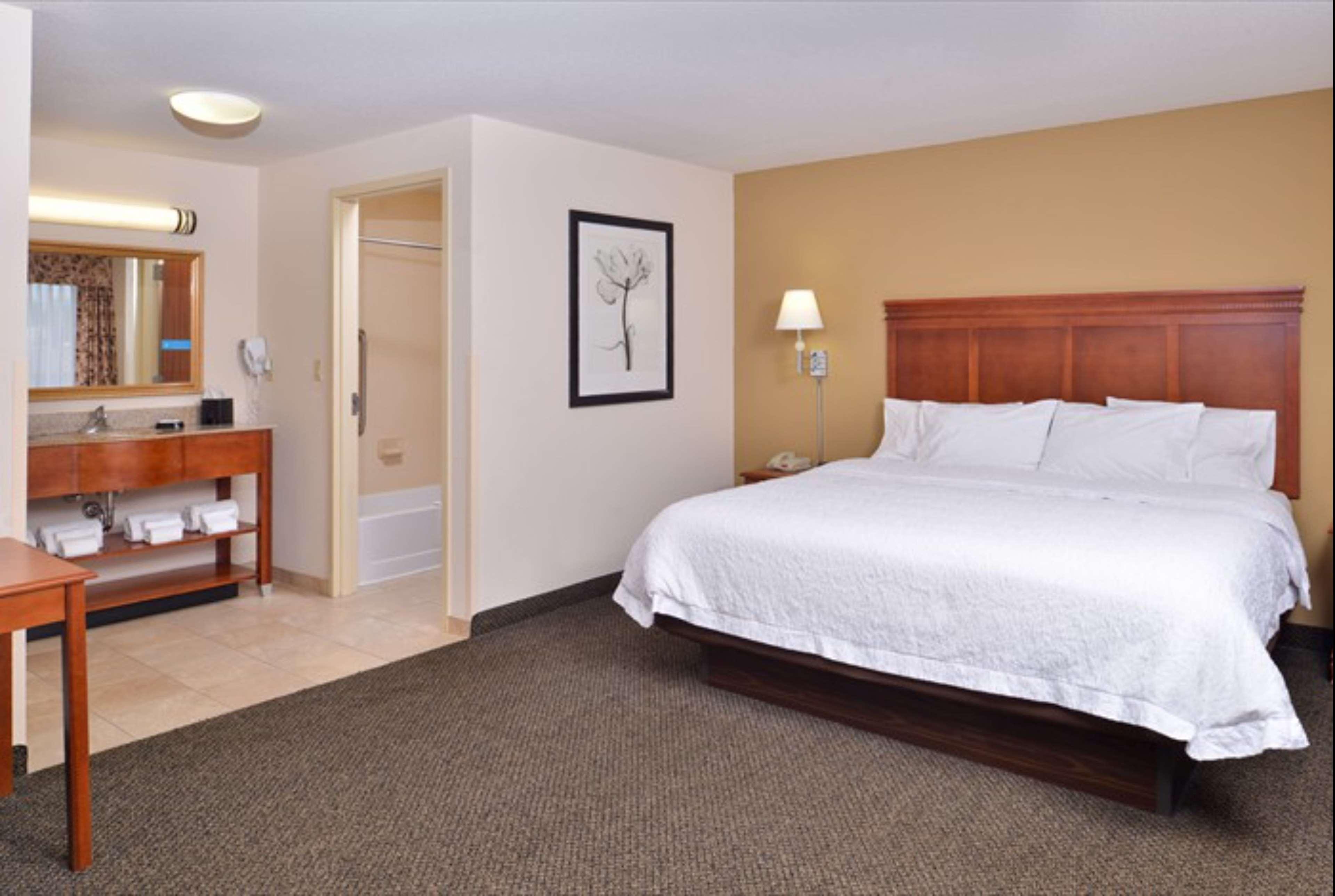 Hampton Inn & Suites Ричмонд Экстерьер фото