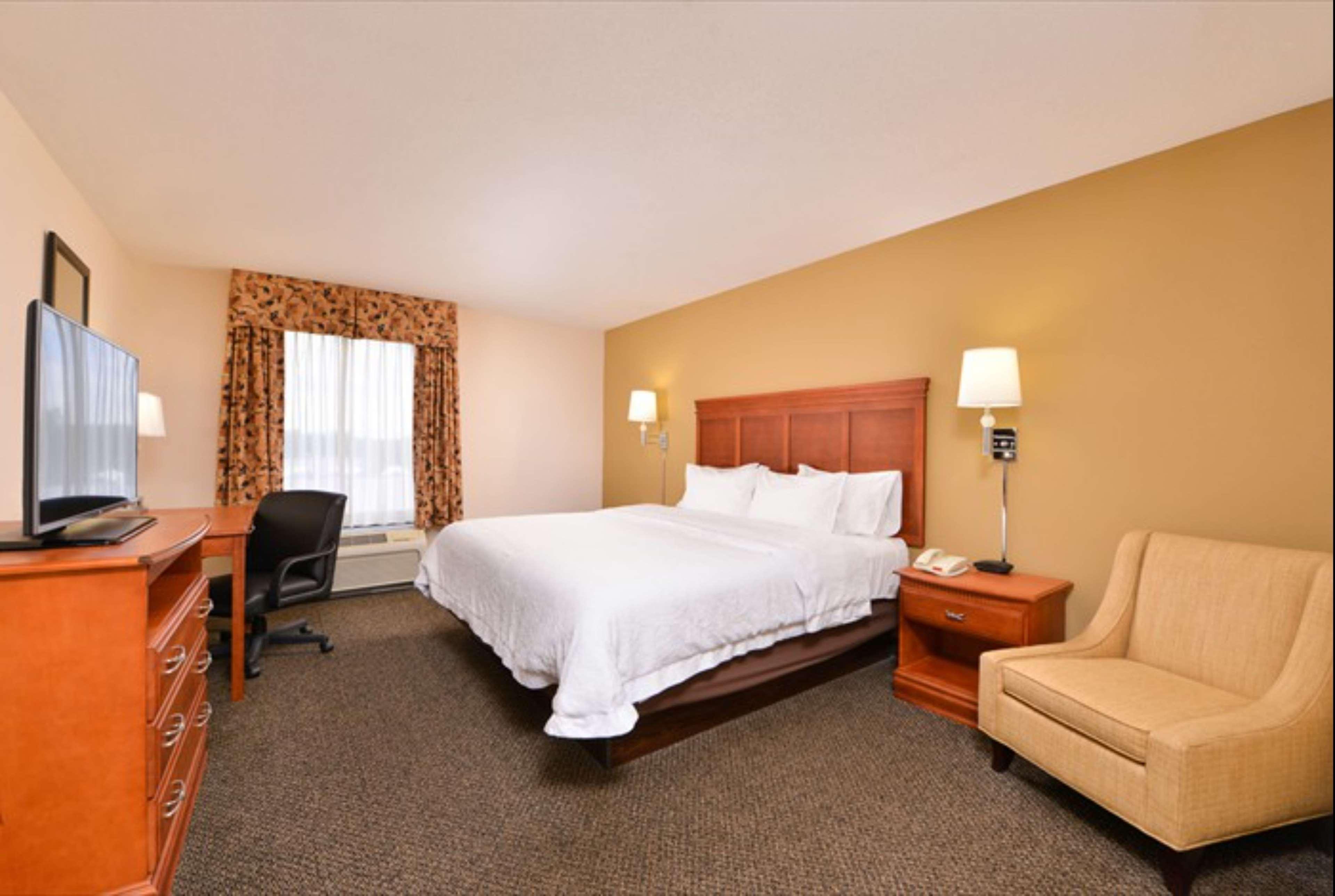 Hampton Inn & Suites Ричмонд Экстерьер фото