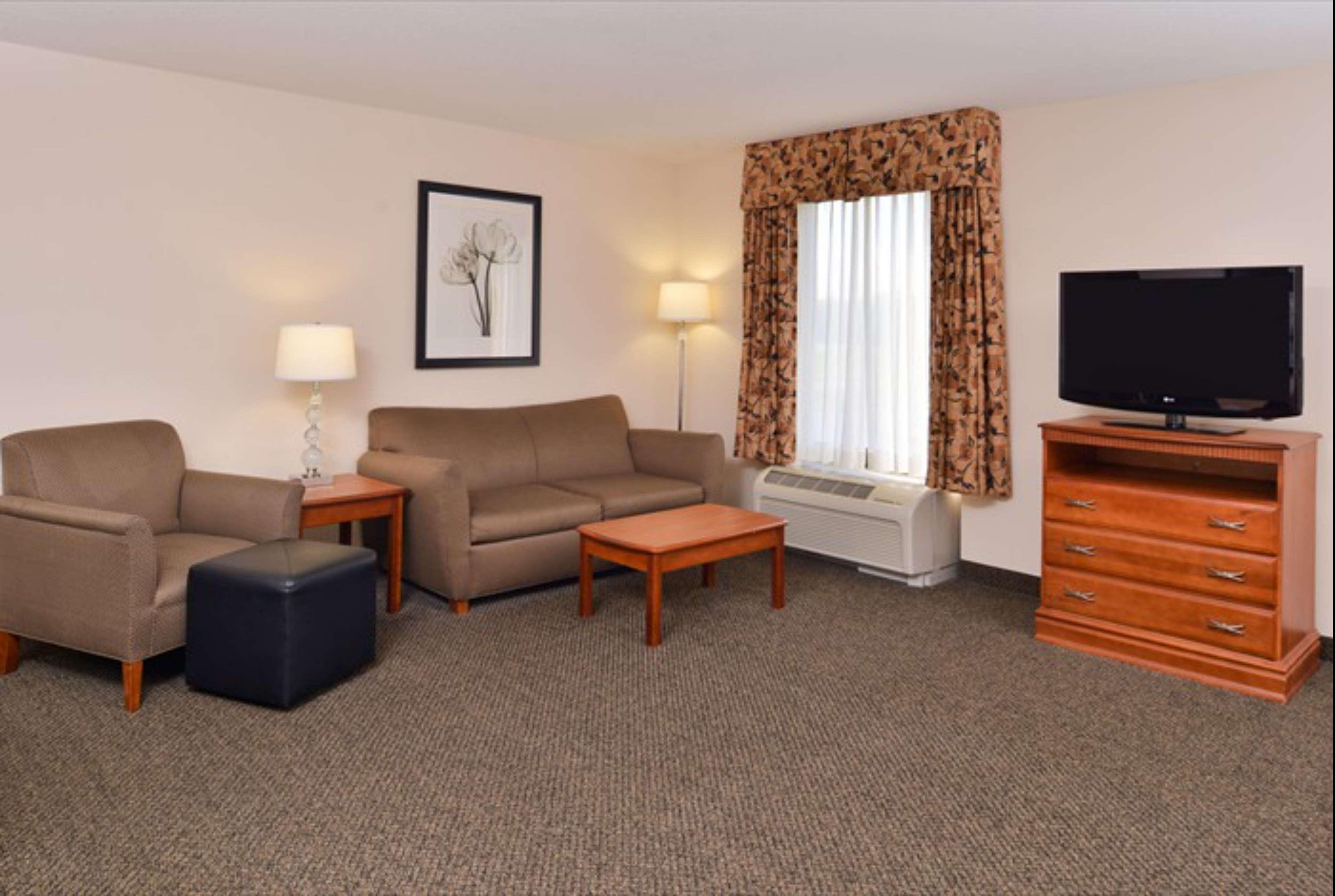 Hampton Inn & Suites Ричмонд Экстерьер фото
