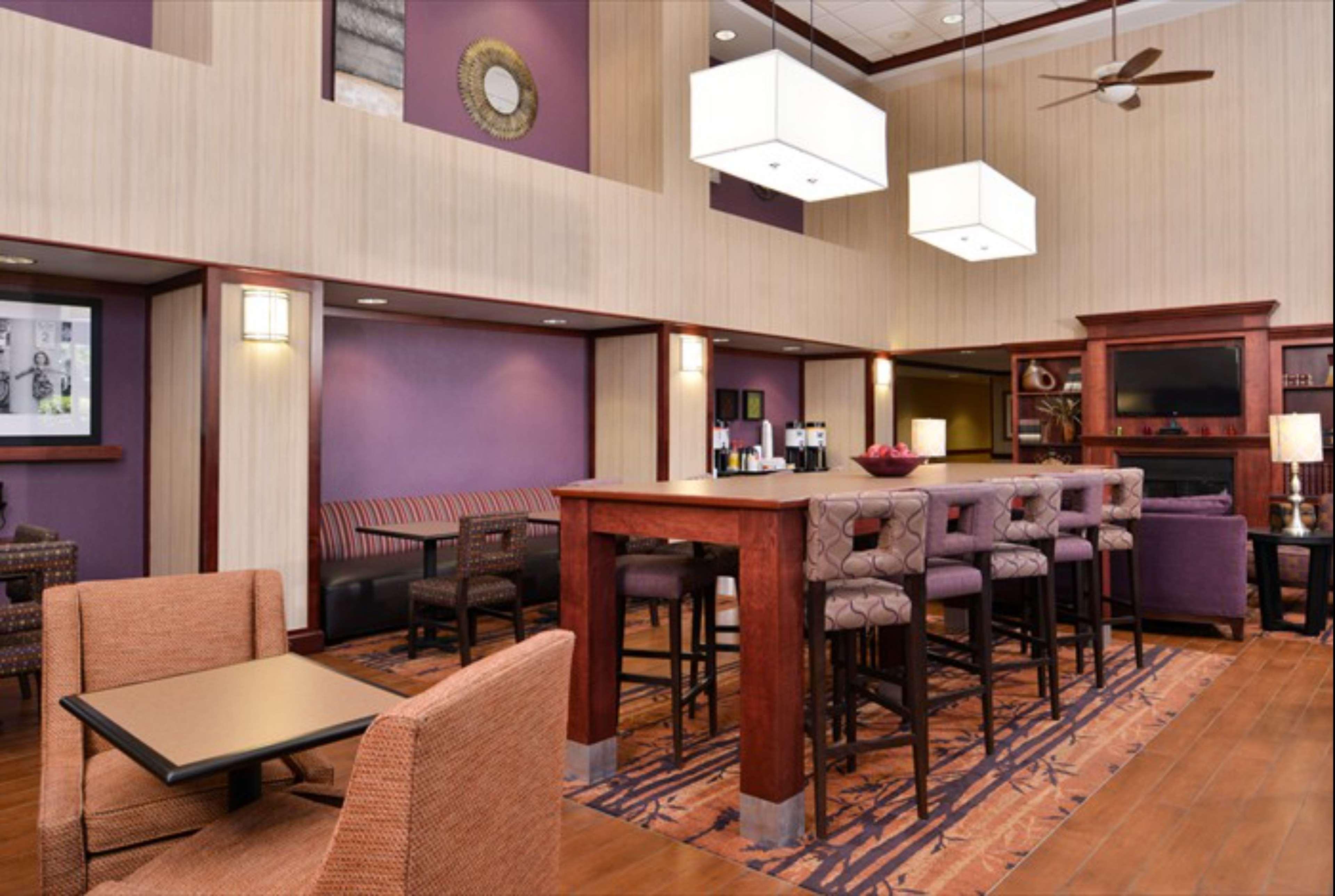 Hampton Inn & Suites Ричмонд Экстерьер фото