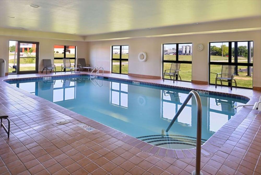 Hampton Inn & Suites Ричмонд Экстерьер фото
