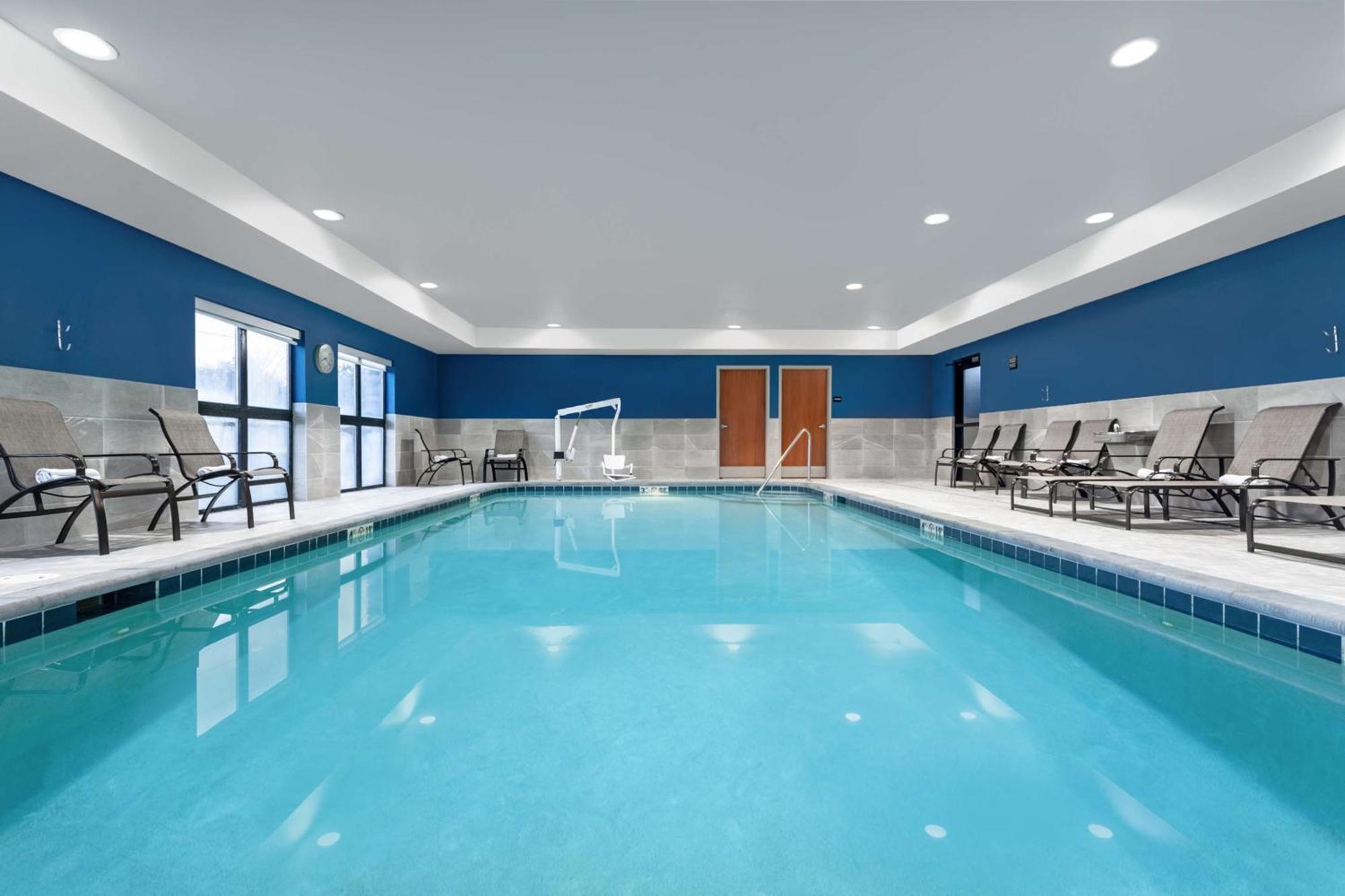 Hampton Inn & Suites Ричмонд Экстерьер фото