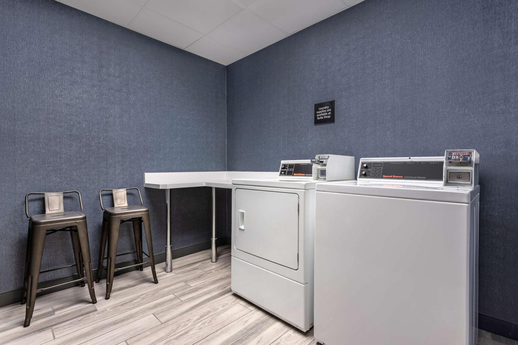 Hampton Inn & Suites Ричмонд Экстерьер фото