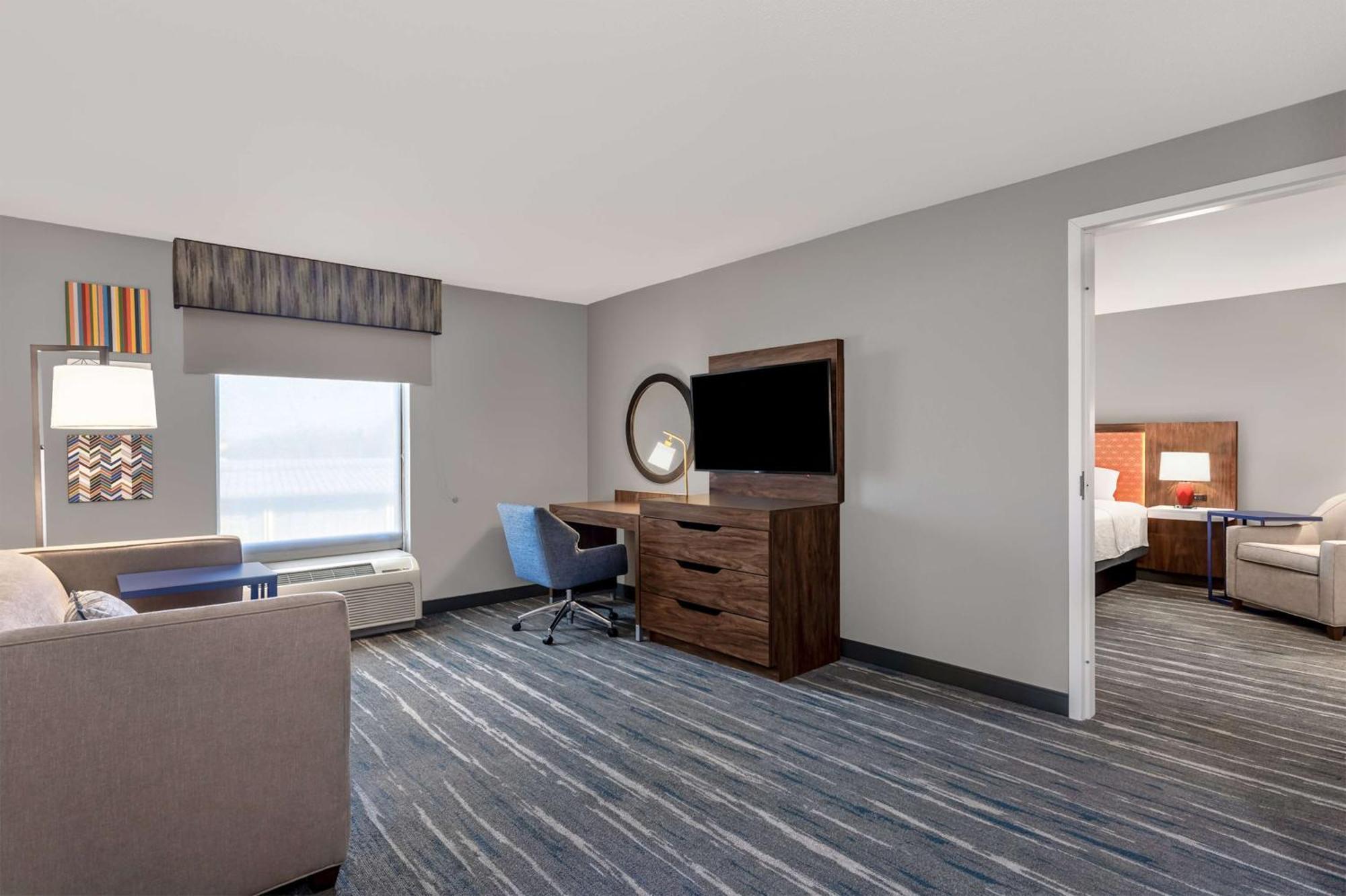 Hampton Inn & Suites Ричмонд Экстерьер фото