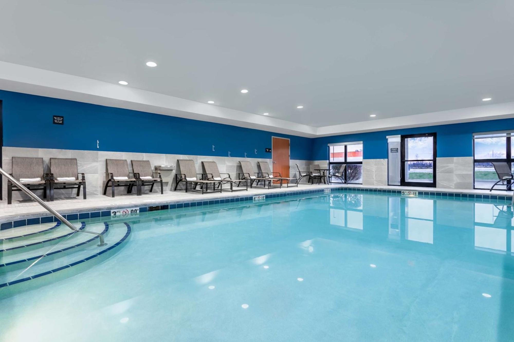 Hampton Inn & Suites Ричмонд Экстерьер фото